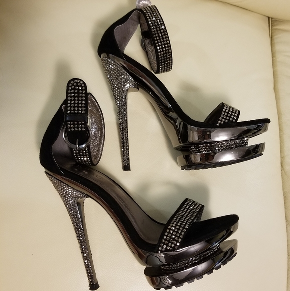 Hilag - Picture 3 of 7